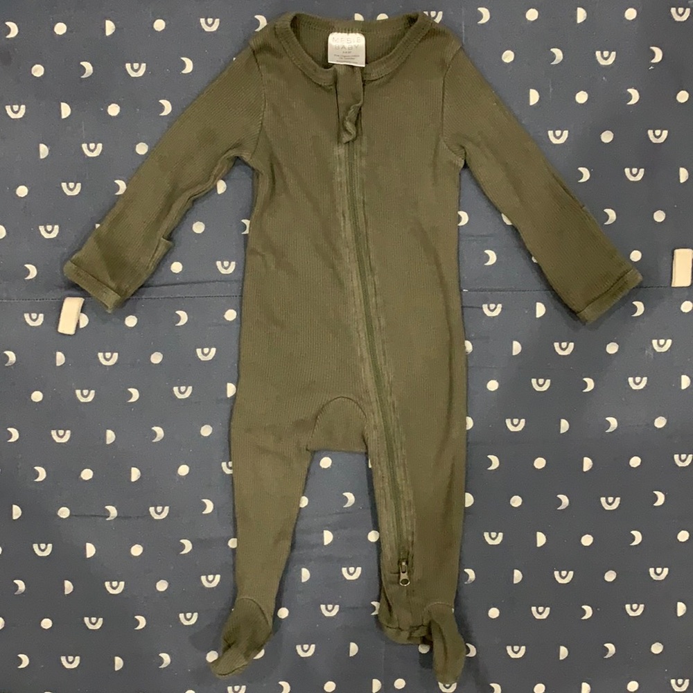 Mebie Baby footed pajamas with 2 way zipper; 3-6m